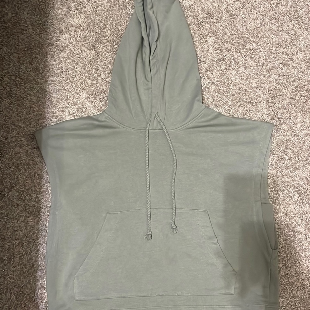 Zara cropped, muscle tee style, hoodie